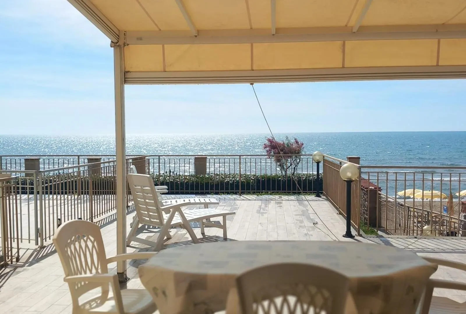 Appartamenti Onda Etrusca La Terrazza Sul Mare A San Vincenzo 0*,