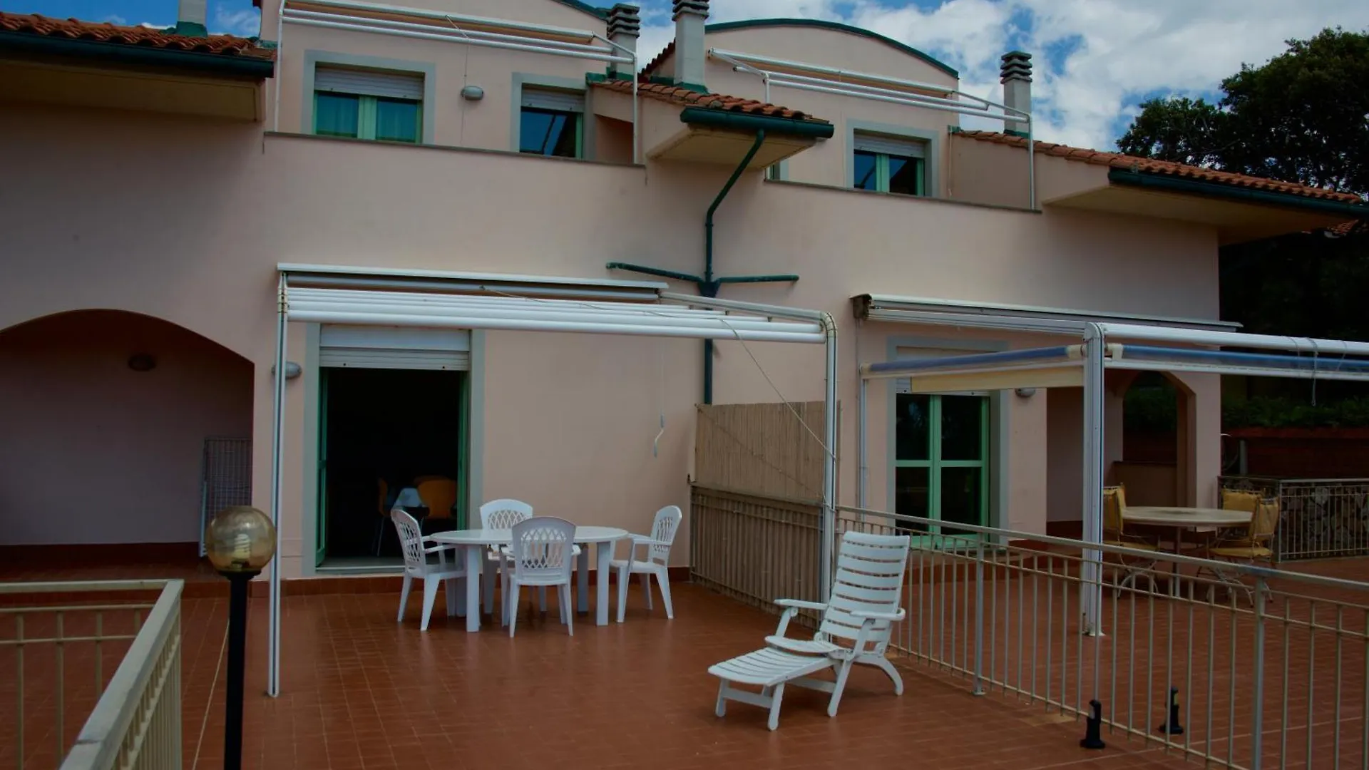 Apartment Appartamenti Onda Etrusca La Terrazza Sul Mare A San Vincenzo